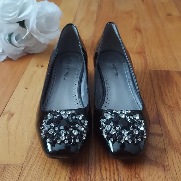 Adrienne Vittadini Palm Beach Black Patent Wedges w/ Rhinestone Details Size 6 - Picture 6 of 16